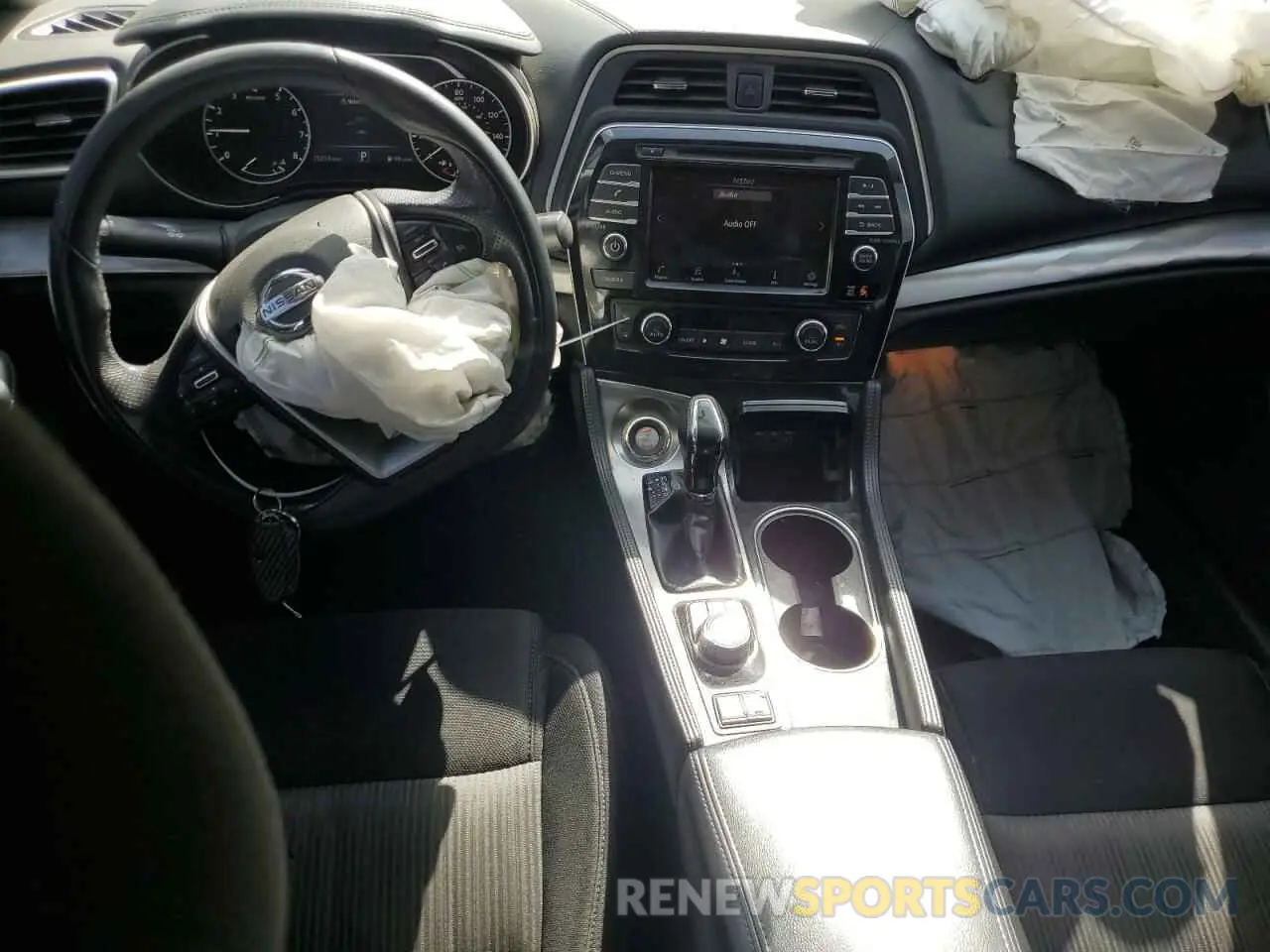 8 Photograph of a damaged car 1N4AA6AV3KC377332 NISSAN MAXIMA 2019