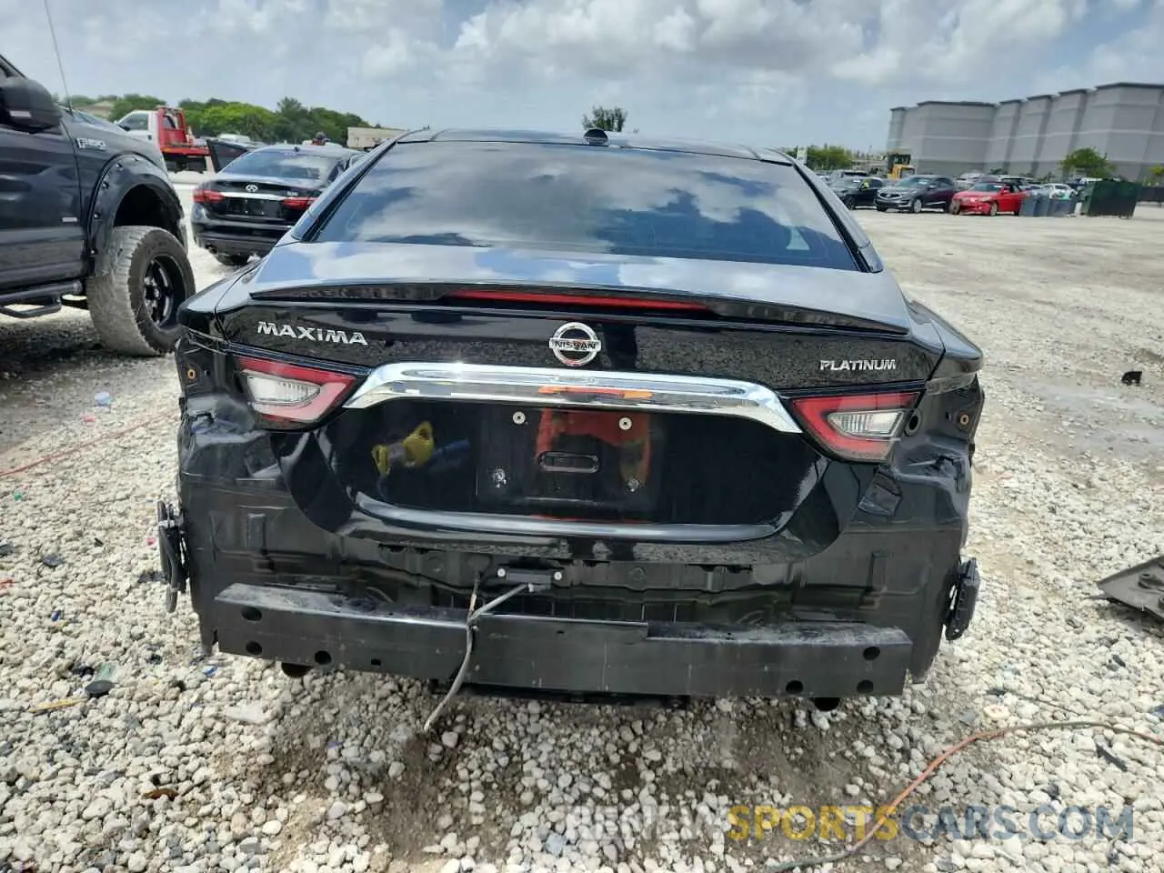 6 Photograph of a damaged car 1N4AA6AV3KC377833 NISSAN MAXIMA 2019