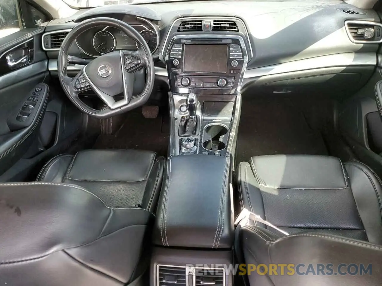 8 Photograph of a damaged car 1N4AA6AV4KC362323 NISSAN MAXIMA 2019