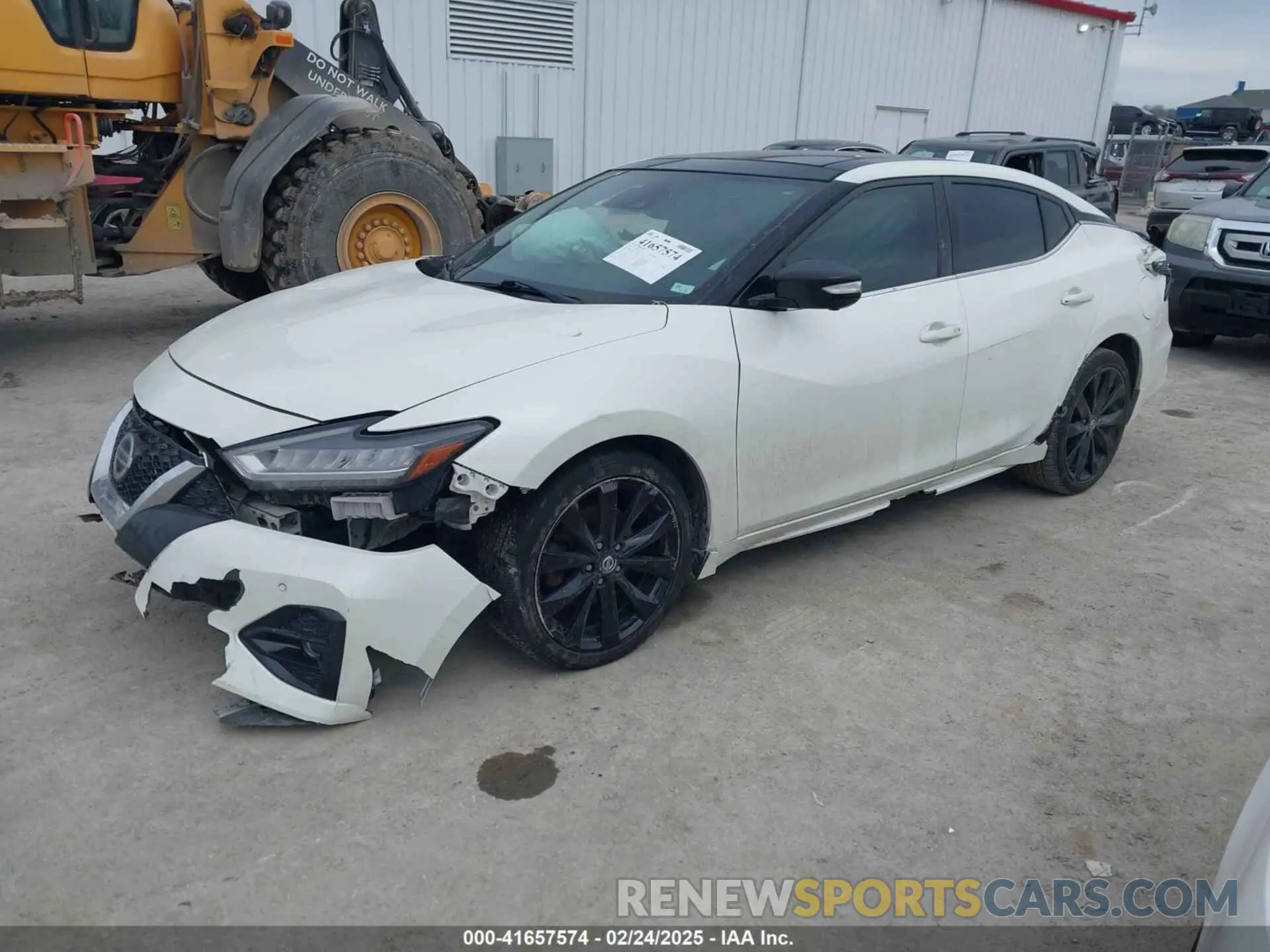 2 Photograph of a damaged car 1N4AA6AV4KC373824 NISSAN MAXIMA 2019
