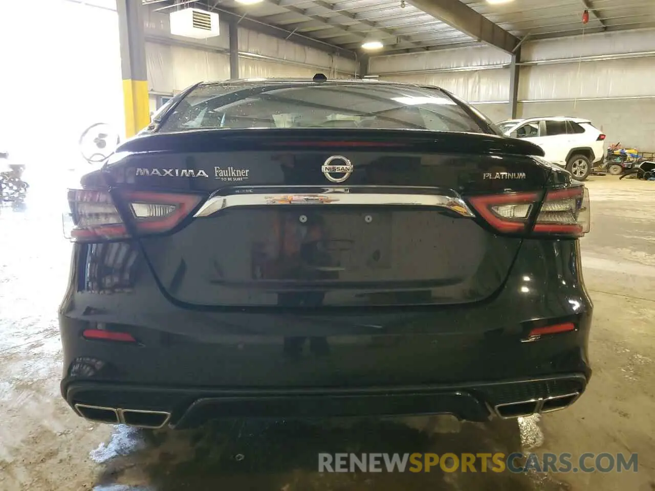 6 Photograph of a damaged car 1N4AA6AV4KC373872 NISSAN MAXIMA 2019