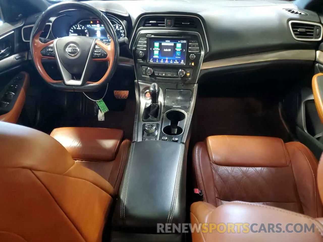 8 Photograph of a damaged car 1N4AA6AV4KC373872 NISSAN MAXIMA 2019