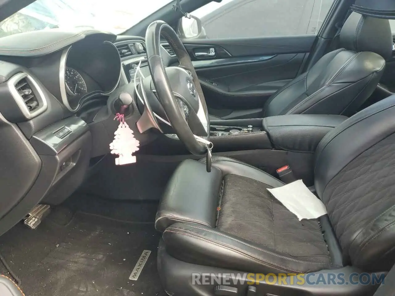 7 Photograph of a damaged car 1N4AA6AV4KC374004 NISSAN MAXIMA 2019