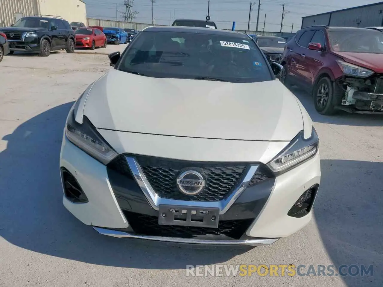 5 Photograph of a damaged car 1N4AA6AV4KC375072 NISSAN MAXIMA 2019