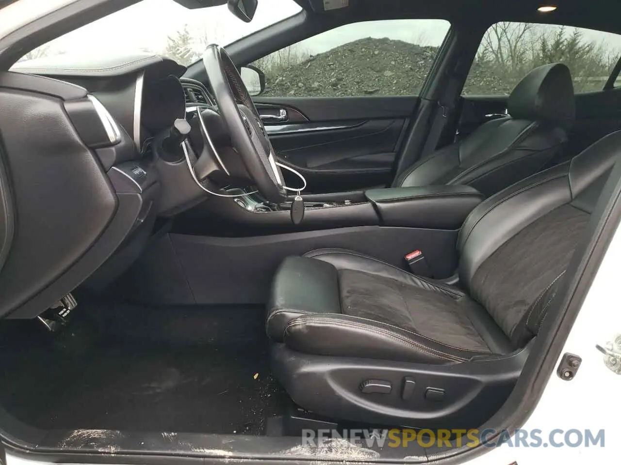 7 Photograph of a damaged car 1N4AA6AV4KC376867 NISSAN MAXIMA 2019