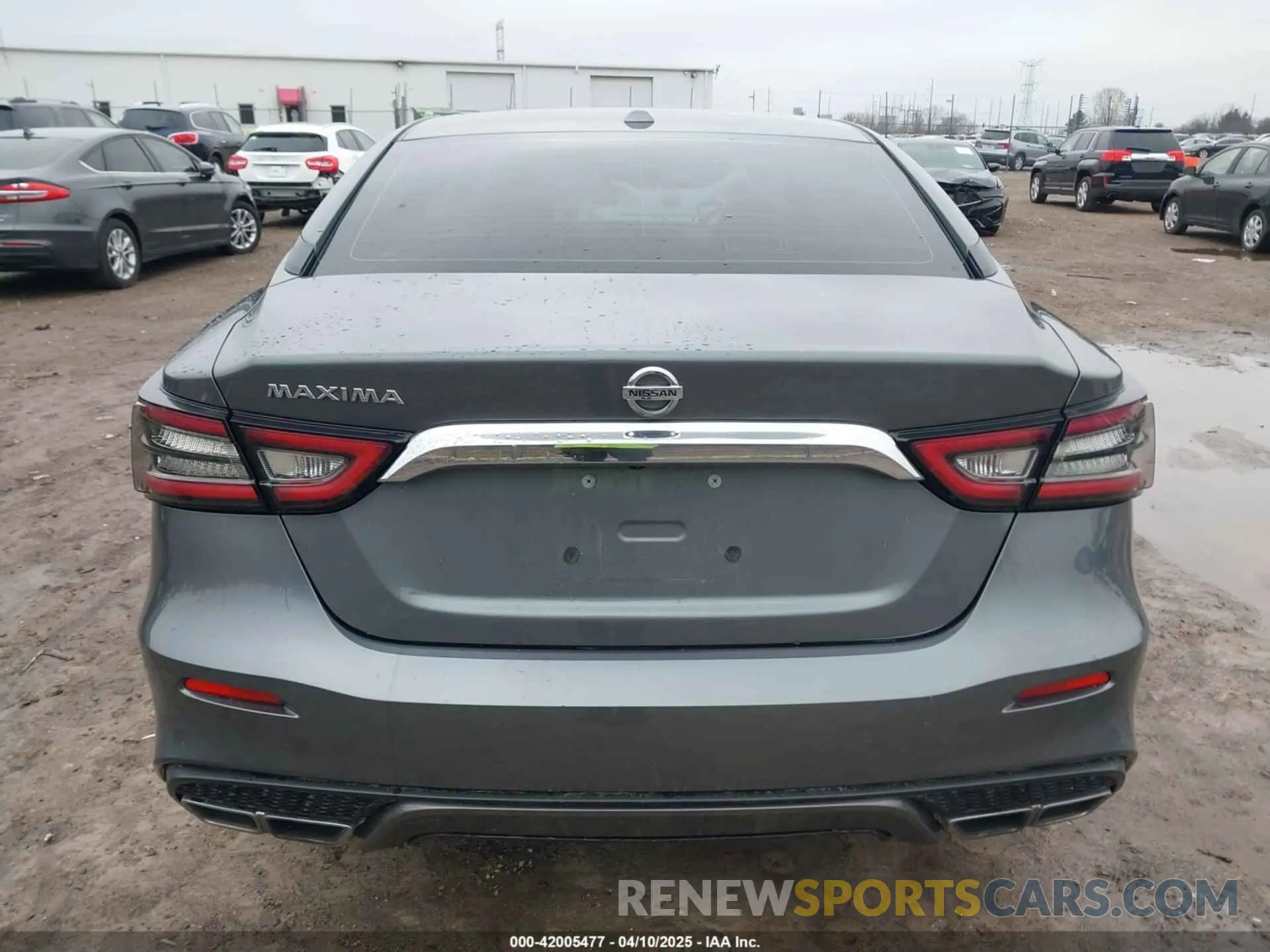 16 Photograph of a damaged car 1N4AA6AV4KC377243 NISSAN MAXIMA 2019