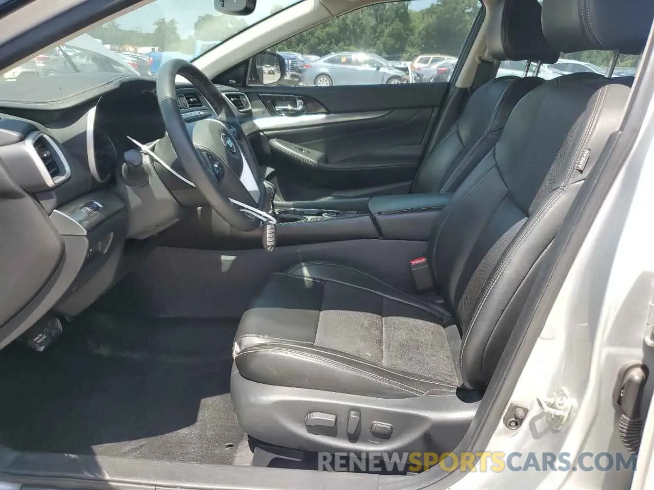 7 Photograph of a damaged car 1N4AA6AV4KC379364 NISSAN MAXIMA 2019