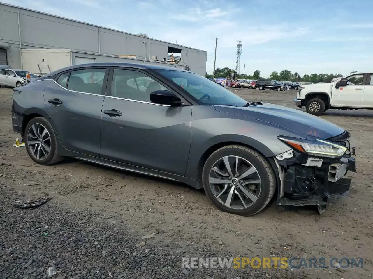 4 Photograph of a damaged car 1N4AA6AV5KC368454 NISSAN MAXIMA 2019