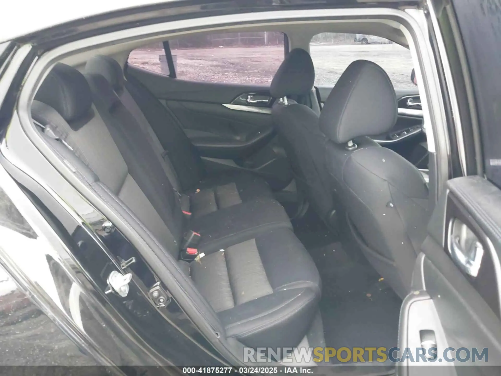 8 Photograph of a damaged car 1N4AA6AV5KC371760 NISSAN MAXIMA 2019