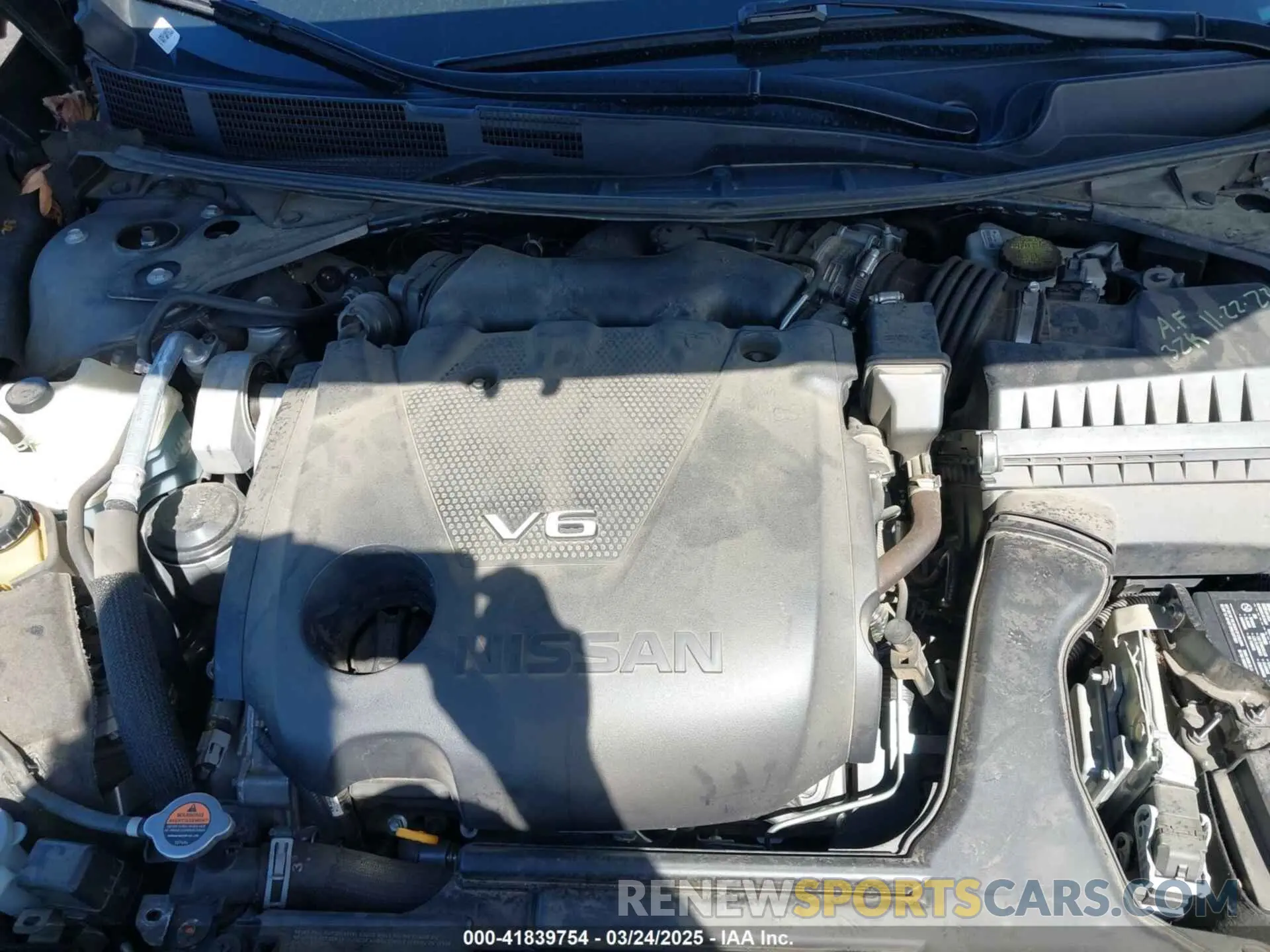 10 Photograph of a damaged car 1N4AA6AV5KC377042 NISSAN MAXIMA 2019