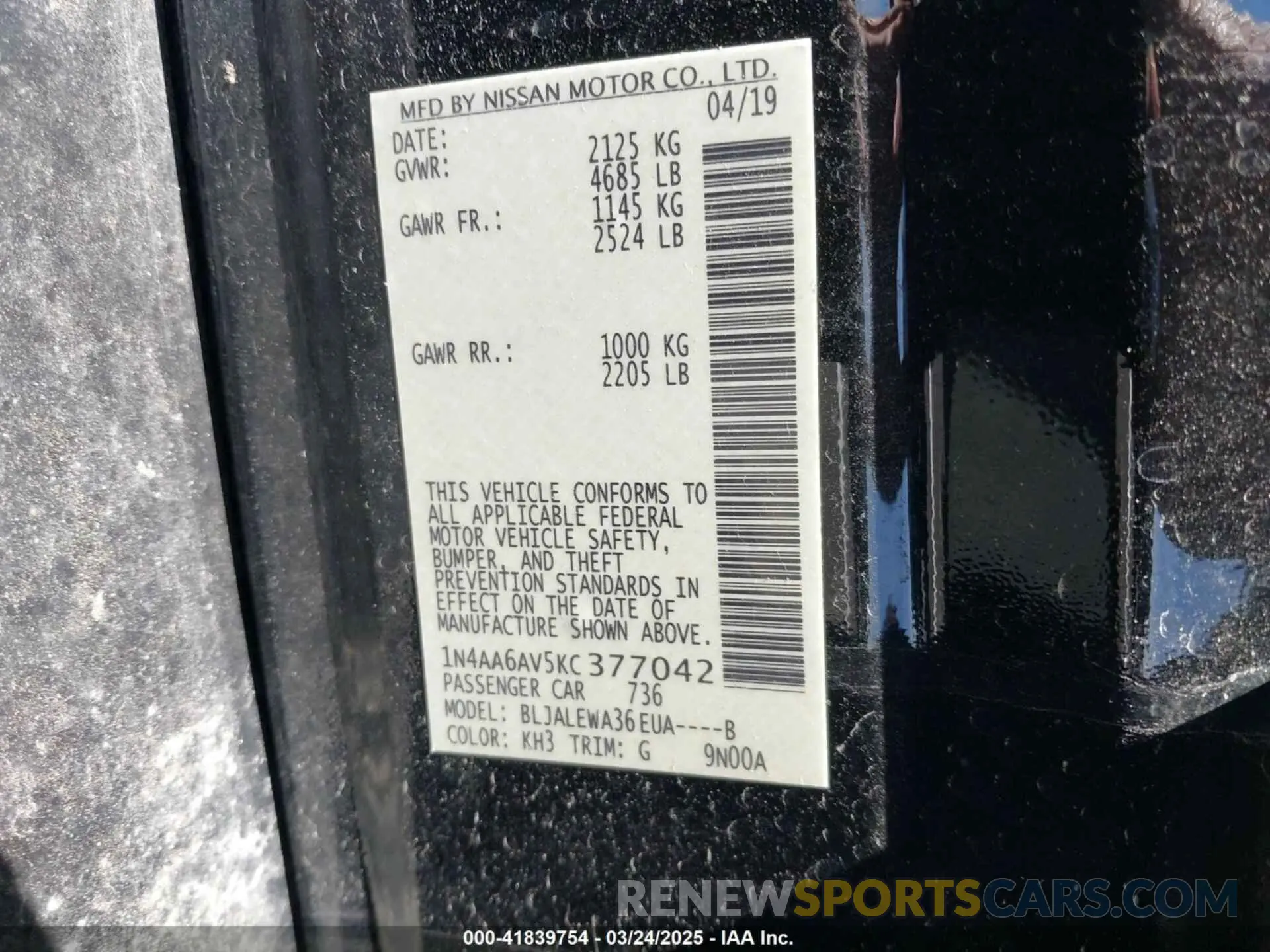 9 Photograph of a damaged car 1N4AA6AV5KC377042 NISSAN MAXIMA 2019