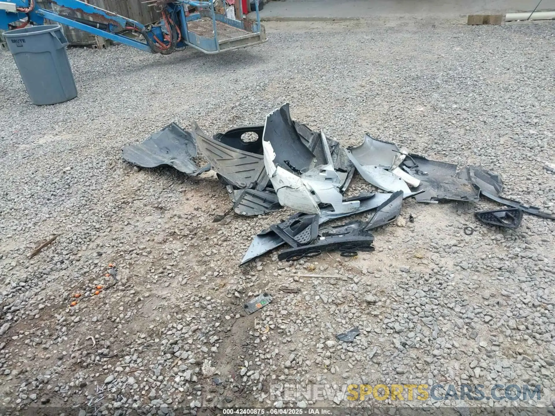 12 Photograph of a damaged car 1N4AA6AV5KC381057 NISSAN MAXIMA 2019