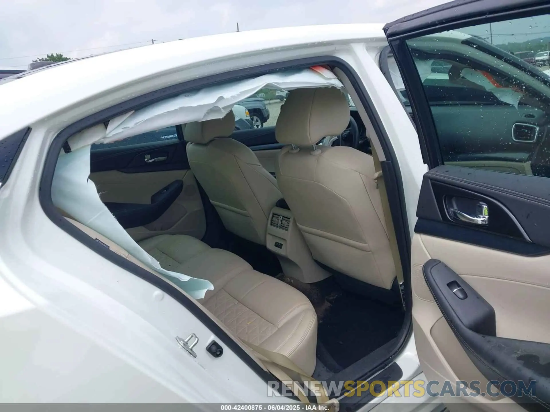 8 Photograph of a damaged car 1N4AA6AV5KC381057 NISSAN MAXIMA 2019
