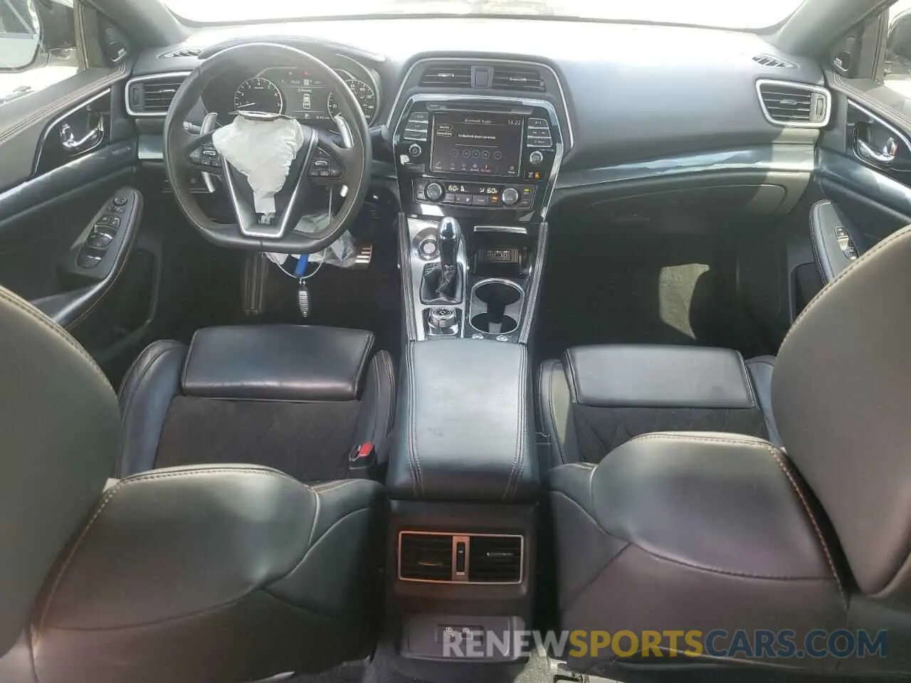 9 Photograph of a damaged car 1N4AA6AV5KC382774 NISSAN MAXIMA 2019