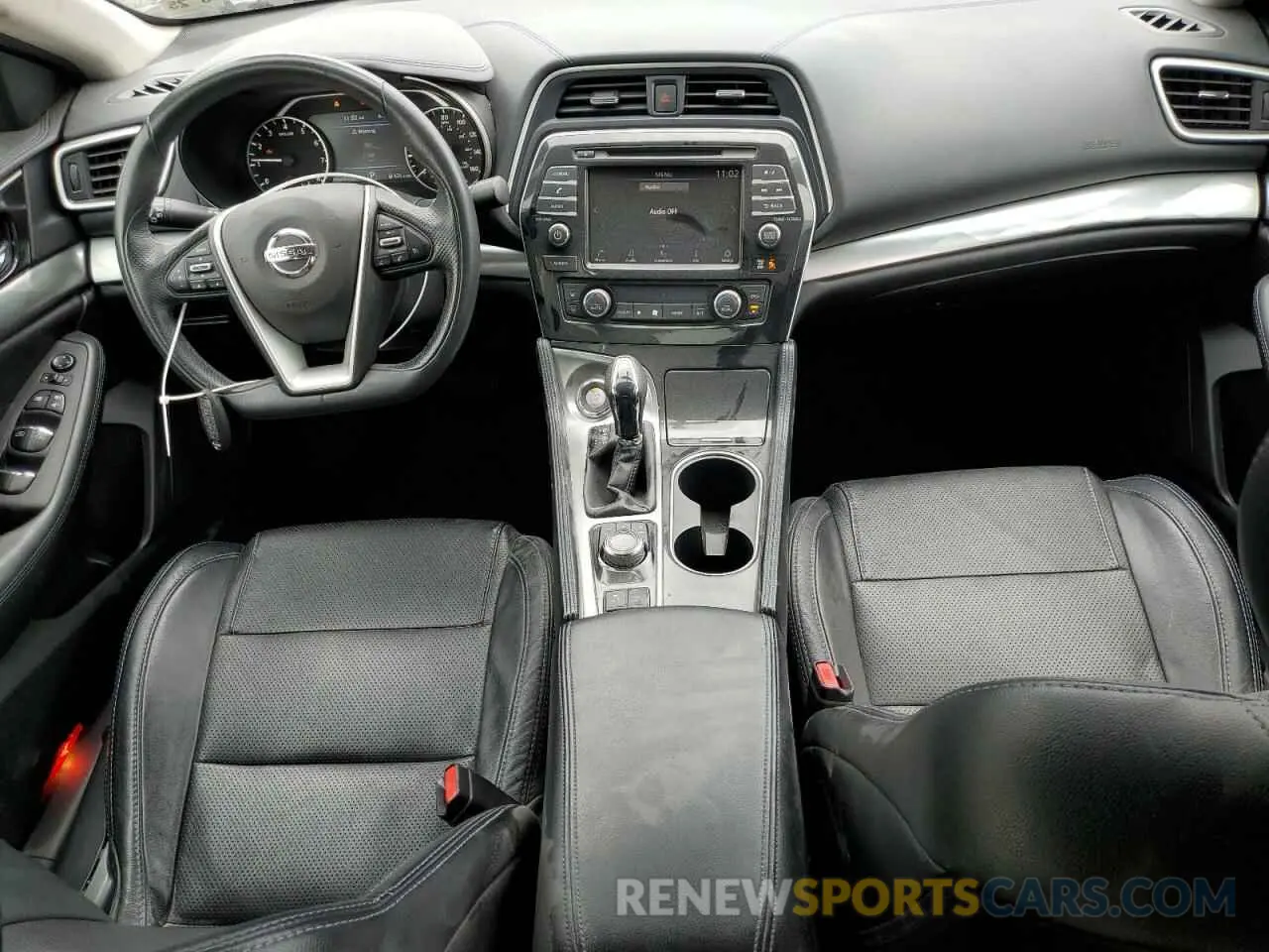 8 Photograph of a damaged car 1N4AA6AV5KC383584 NISSAN MAXIMA 2019