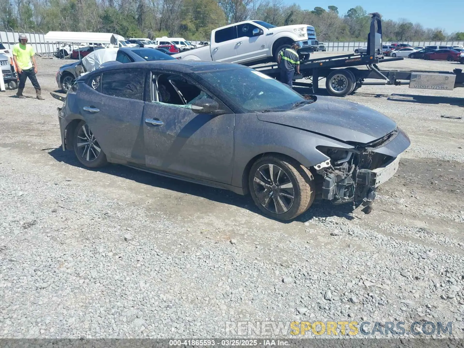 1 Photograph of a damaged car 1N4AA6AV6KC364994 NISSAN MAXIMA 2019