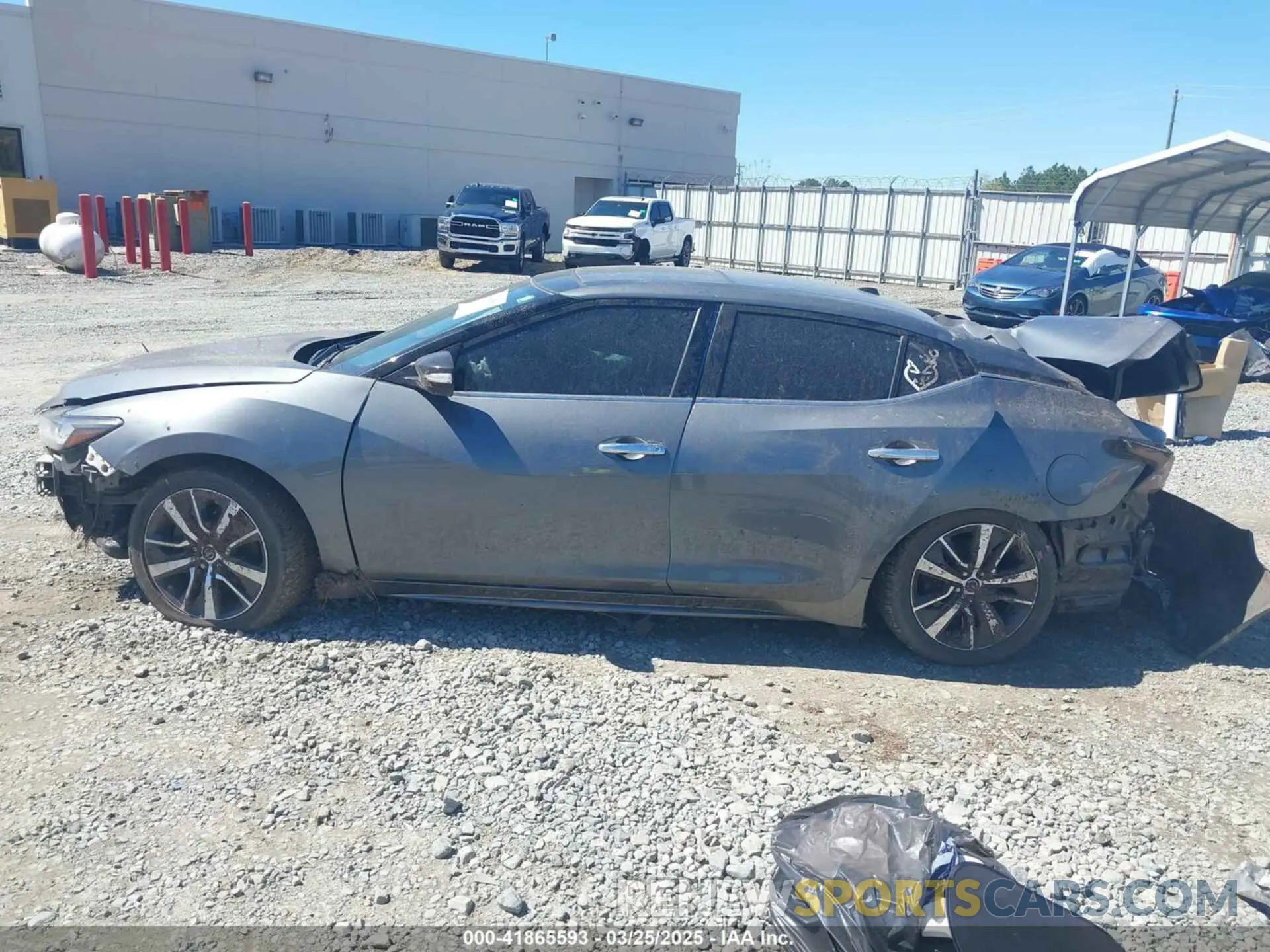 14 Photograph of a damaged car 1N4AA6AV6KC364994 NISSAN MAXIMA 2019