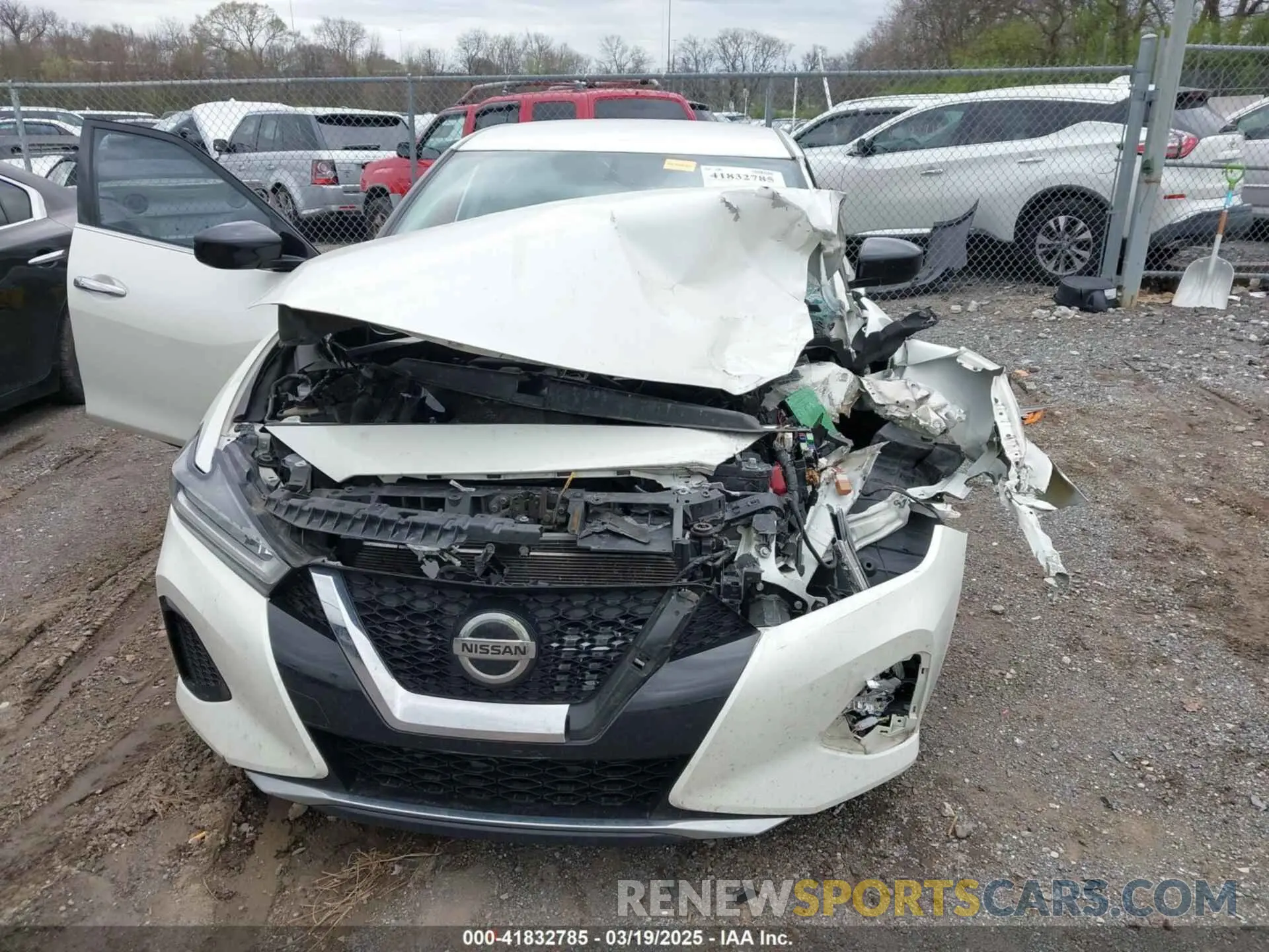 12 Photograph of a damaged car 1N4AA6AV6KC370178 NISSAN MAXIMA 2019