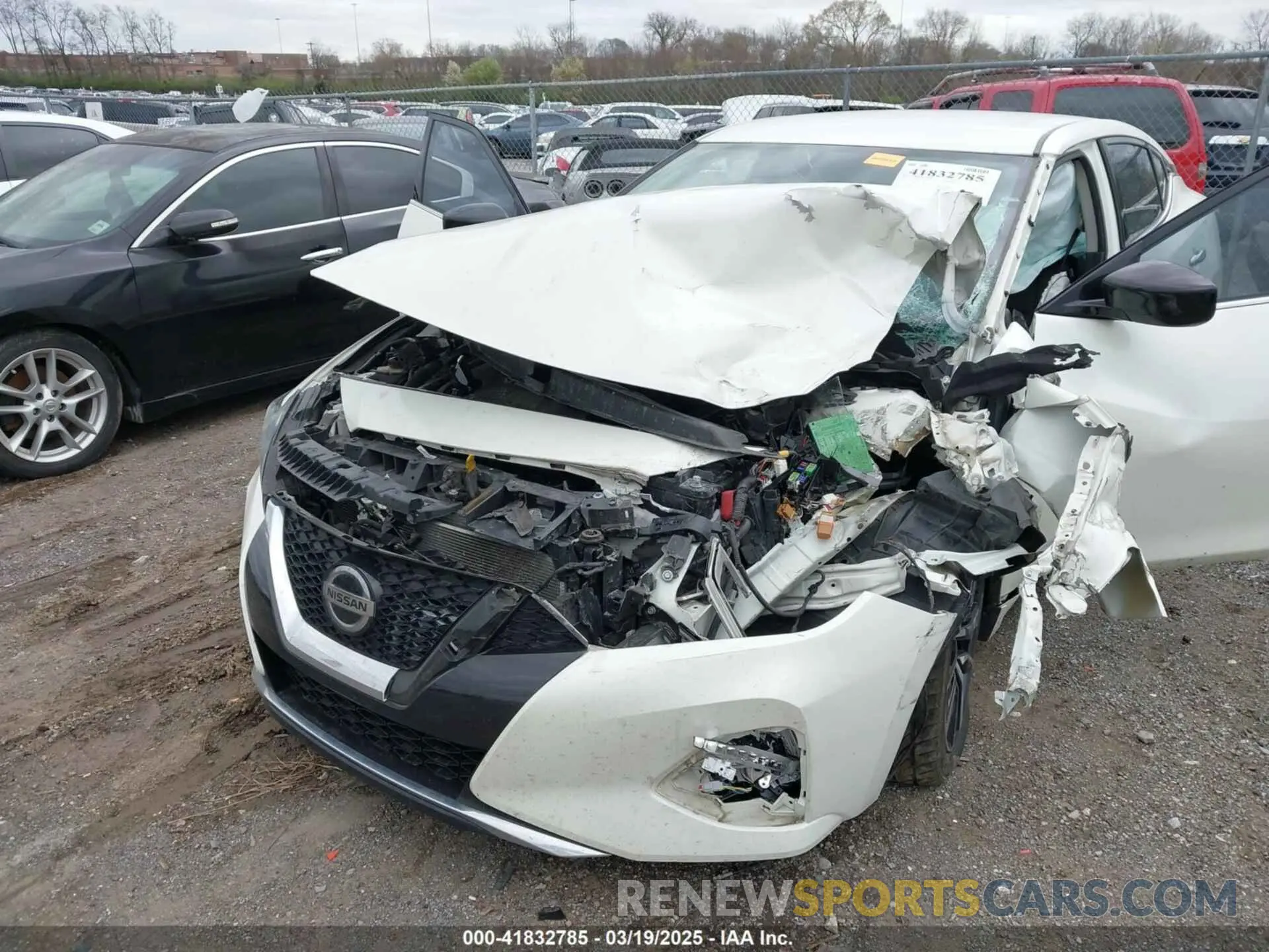 6 Photograph of a damaged car 1N4AA6AV6KC370178 NISSAN MAXIMA 2019