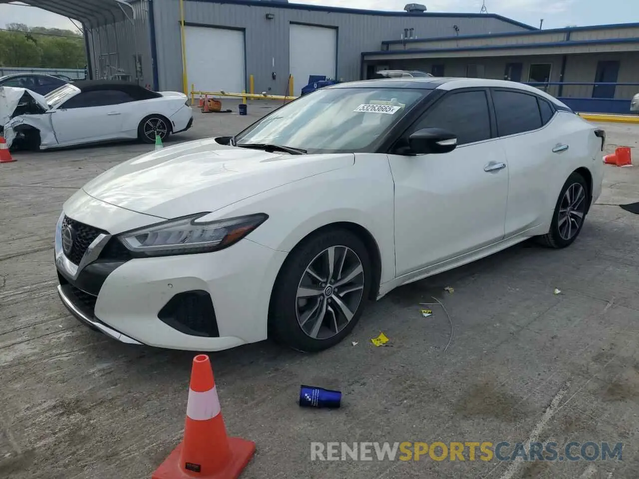 1 Photograph of a damaged car 1N4AA6AV6KC380788 NISSAN MAXIMA 2019