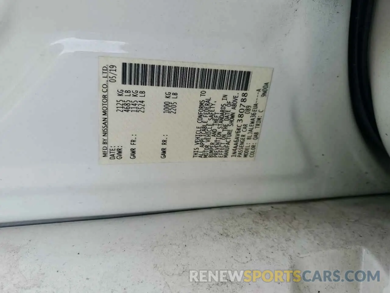 12 Photograph of a damaged car 1N4AA6AV6KC380788 NISSAN MAXIMA 2019