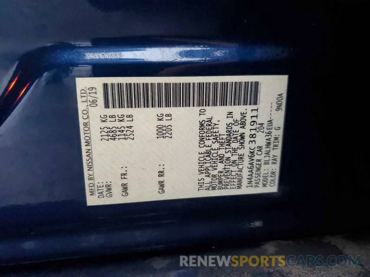 13 Photograph of a damaged car 1N4AA6AV6KC381911 NISSAN MAXIMA 2019
