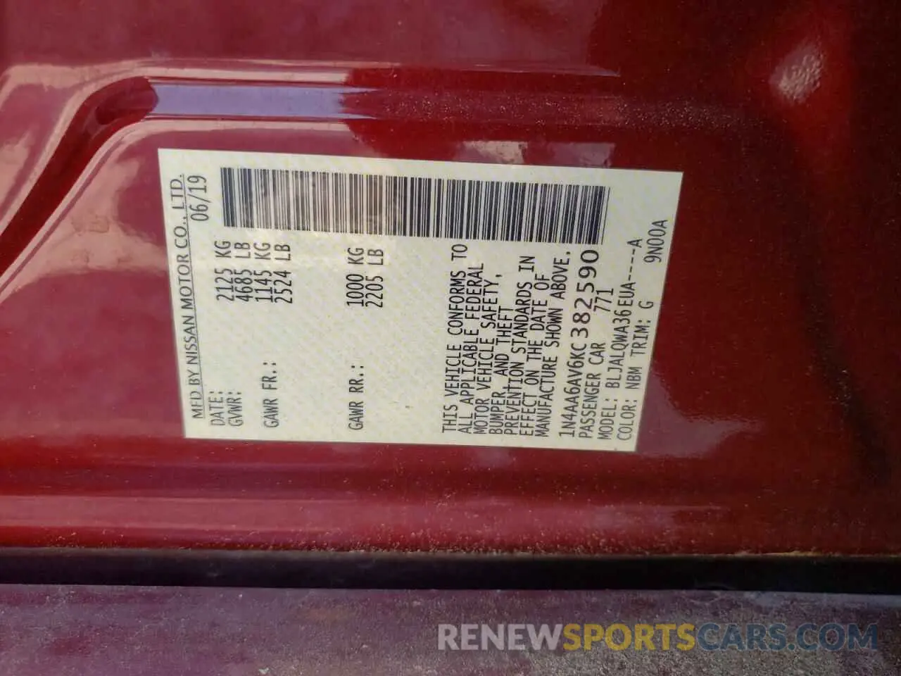 13 Photograph of a damaged car 1N4AA6AV6KC382590 NISSAN MAXIMA 2019