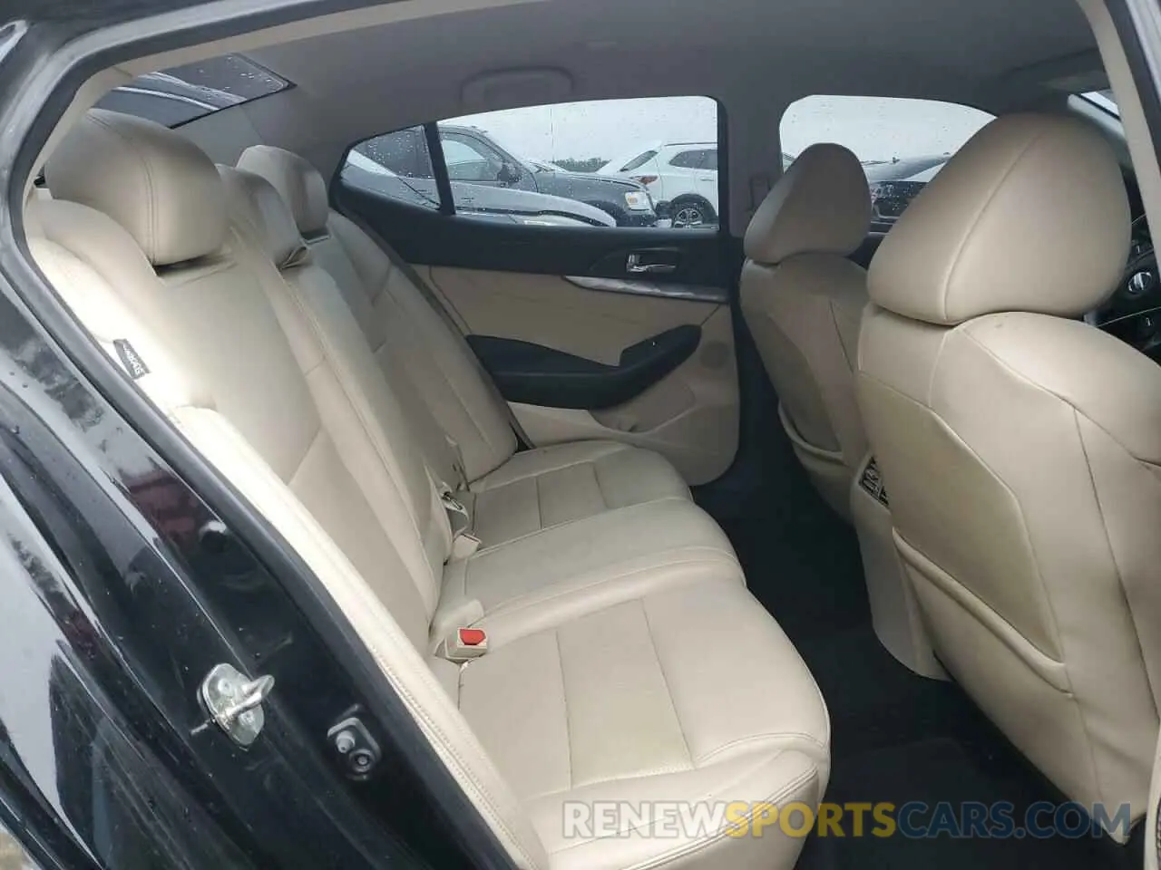 10 Photograph of a damaged car 1N4AA6AV7KC361599 NISSAN MAXIMA 2019
