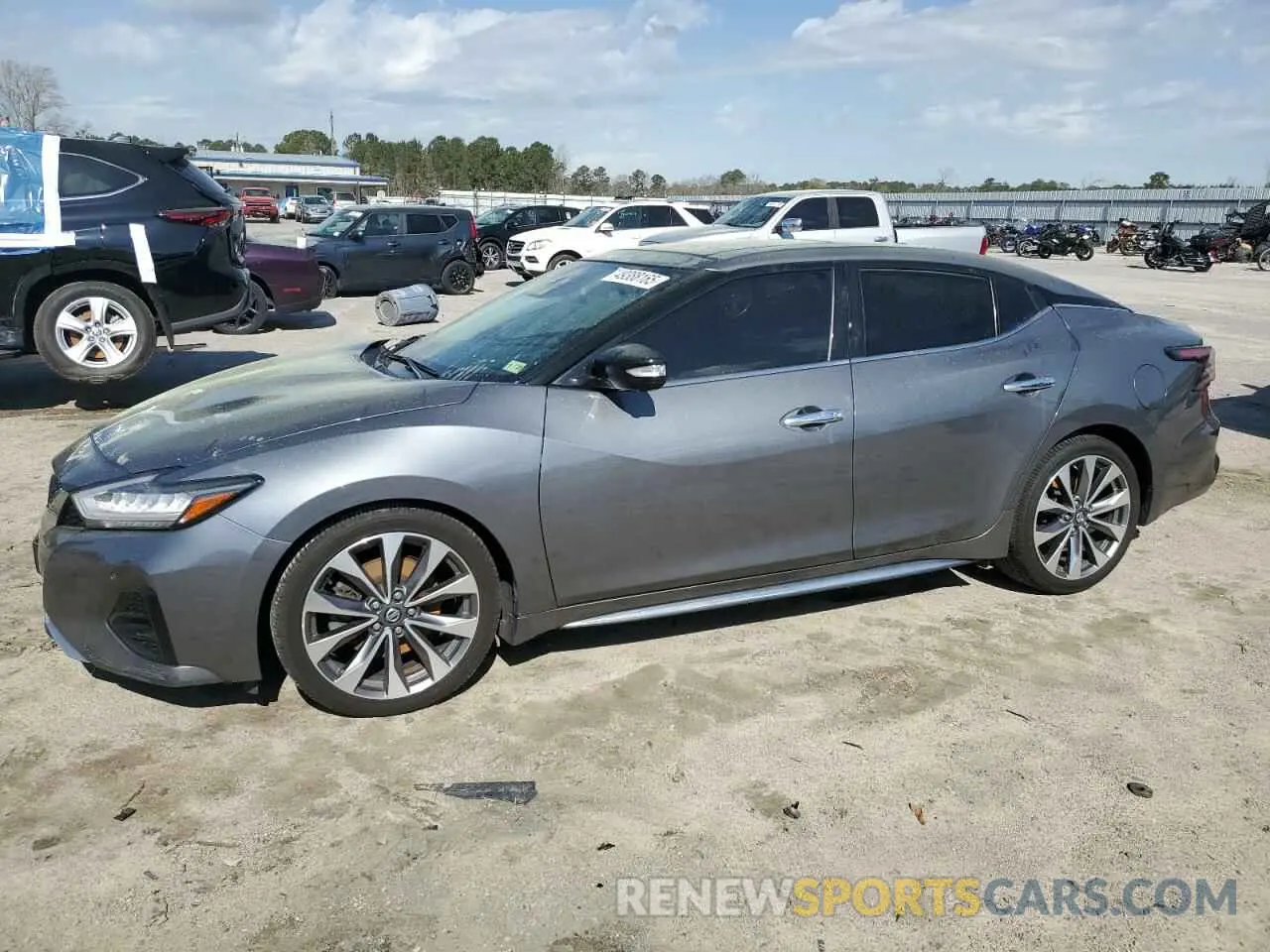 1 Photograph of a damaged car 1N4AA6AV7KC381982 NISSAN MAXIMA 2019