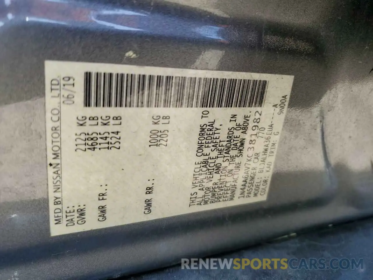 14 Photograph of a damaged car 1N4AA6AV7KC381982 NISSAN MAXIMA 2019