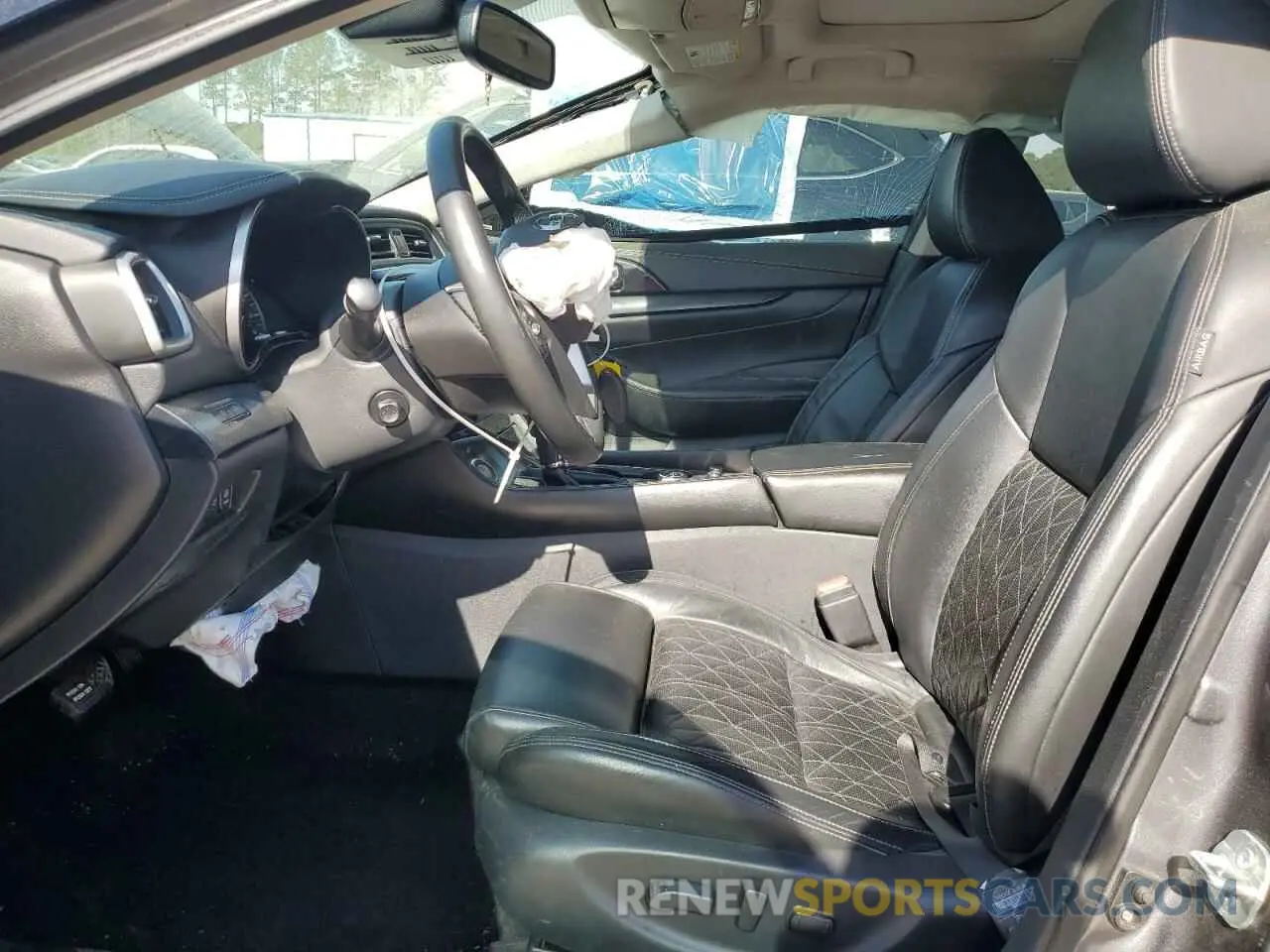7 Photograph of a damaged car 1N4AA6AV7KC381982 NISSAN MAXIMA 2019