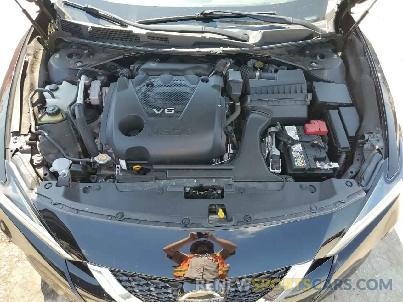 11 Photograph of a damaged car 1N4AA6AV9KC377383 NISSAN MAXIMA 2019