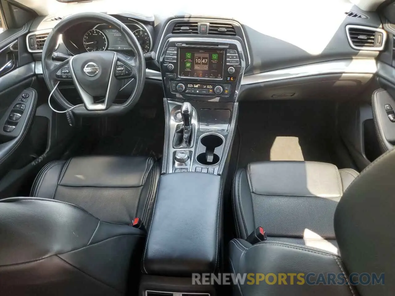 8 Photograph of a damaged car 1N4AA6AV9KC377383 NISSAN MAXIMA 2019