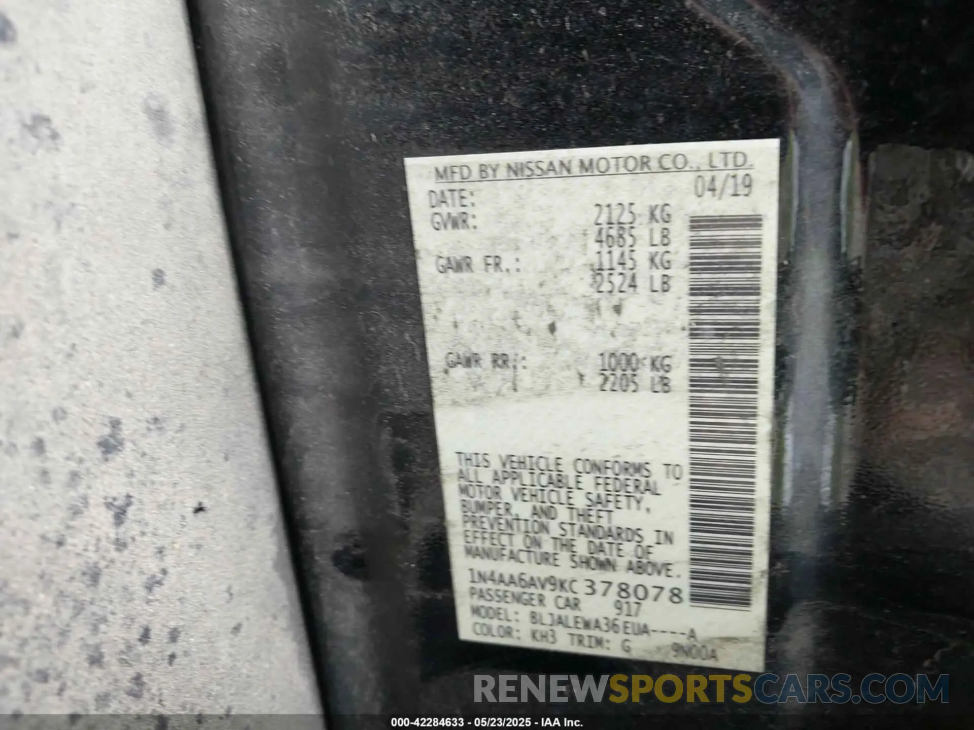 9 Photograph of a damaged car 1N4AA6AV9KC378078 NISSAN MAXIMA 2019