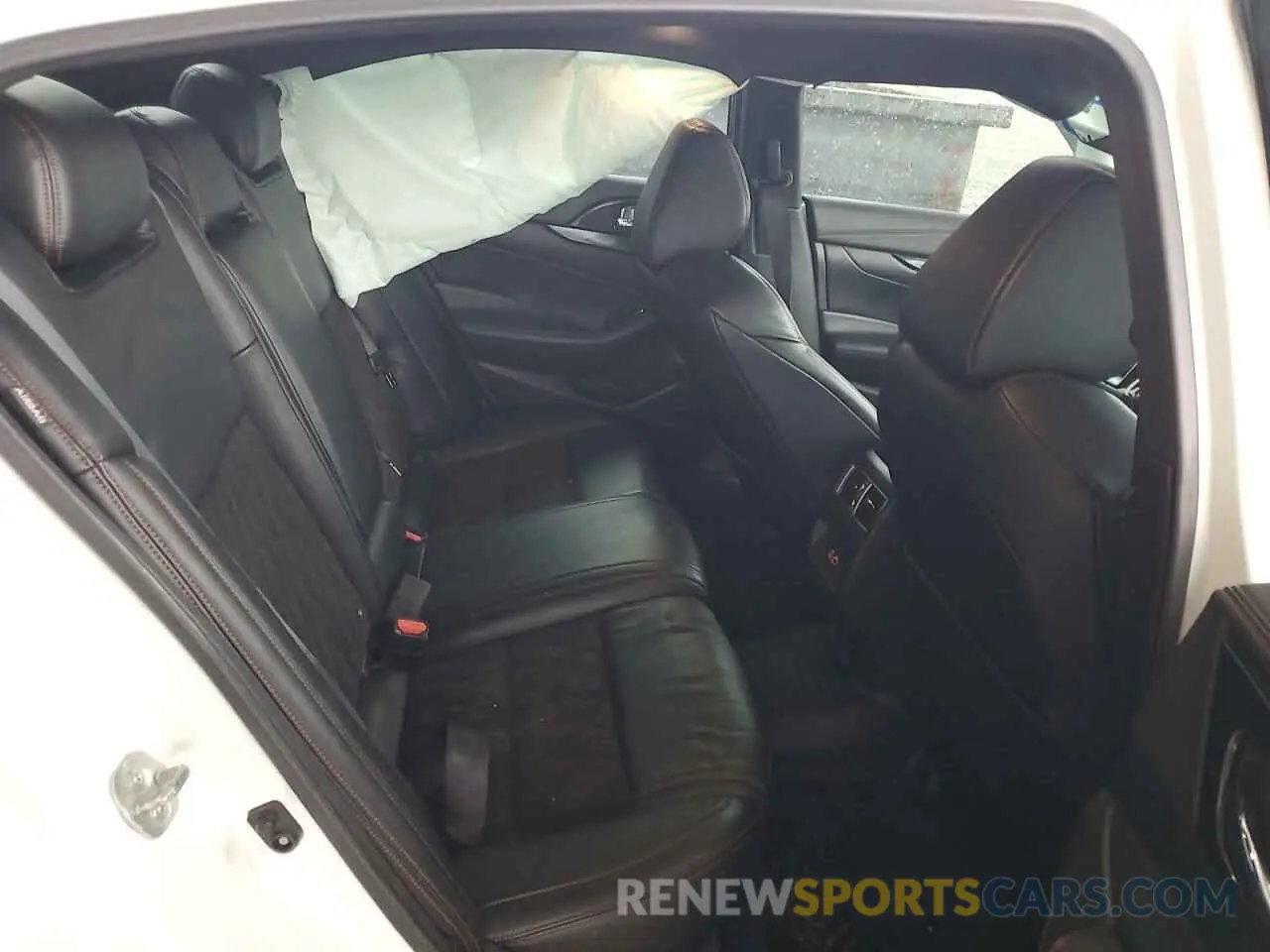 10 Photograph of a damaged car 1N4AA6AV9KC379747 NISSAN MAXIMA 2019