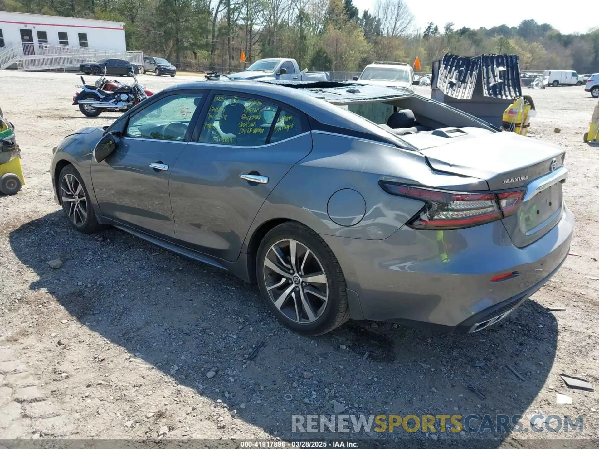3 Photograph of a damaged car 1N4AA6AV9KC379893 NISSAN MAXIMA 2019