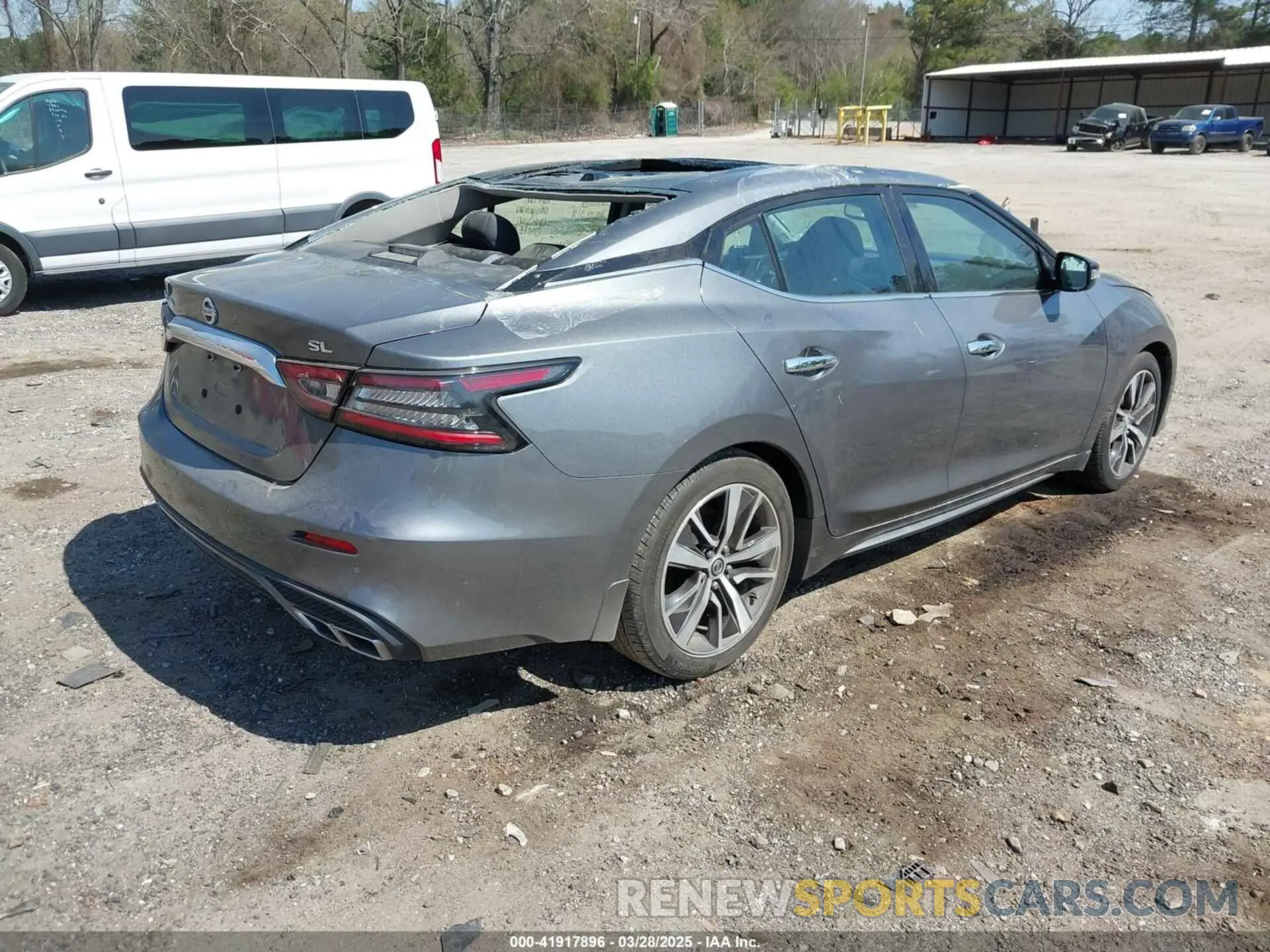 4 Photograph of a damaged car 1N4AA6AV9KC379893 NISSAN MAXIMA 2019