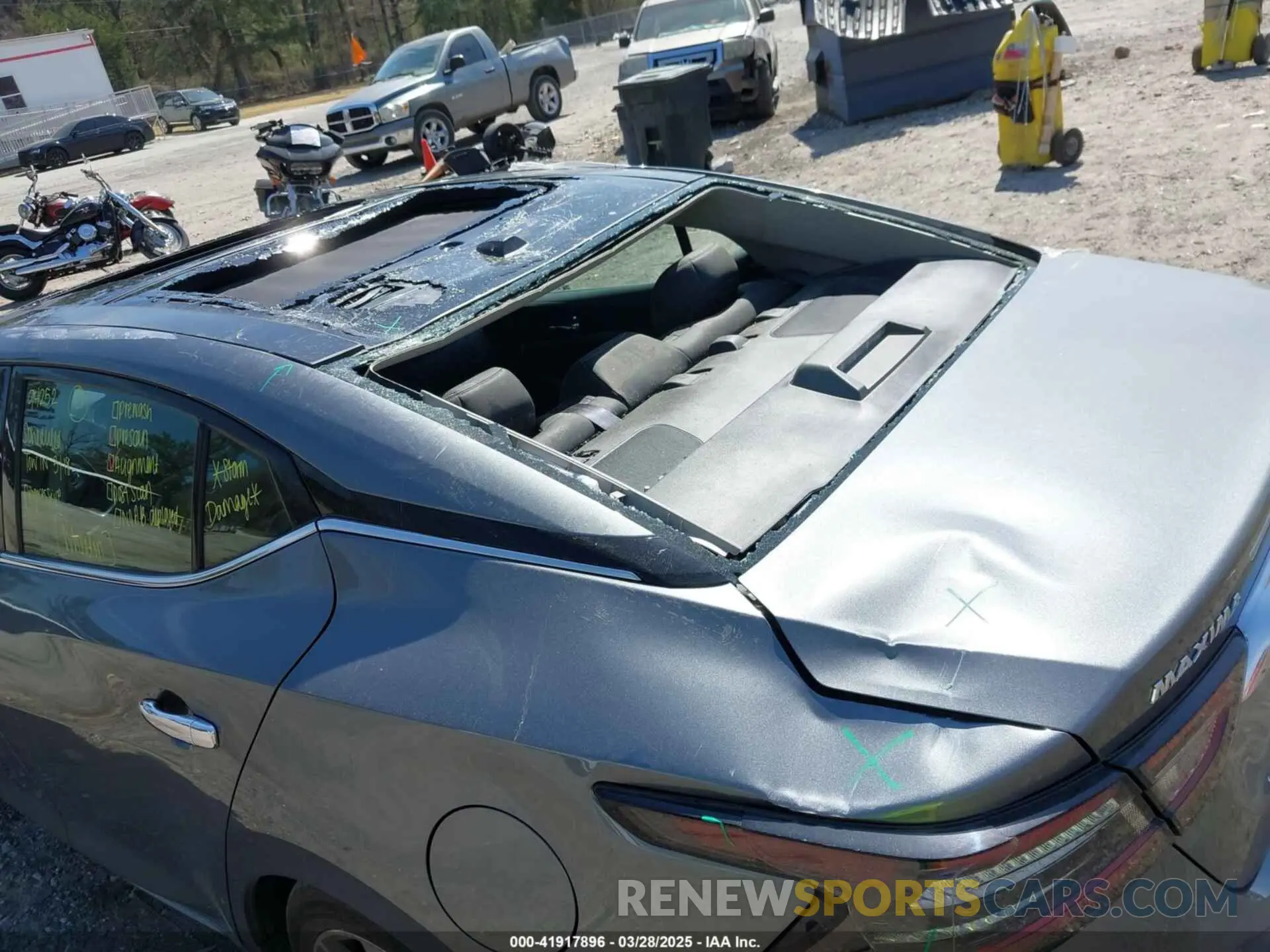 6 Photograph of a damaged car 1N4AA6AV9KC379893 NISSAN MAXIMA 2019