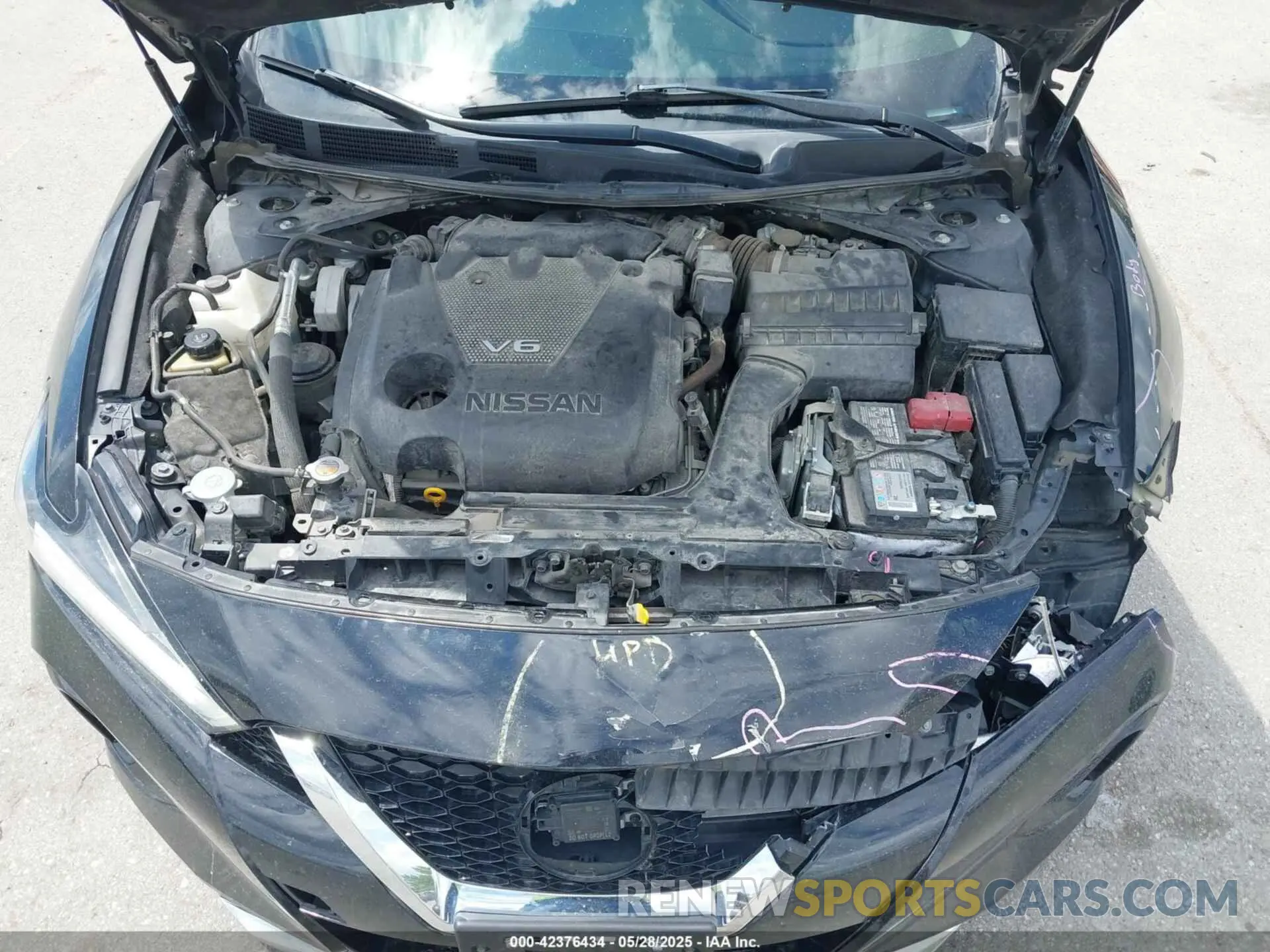 10 Photograph of a damaged car 1N4AA6AVXKC363881 NISSAN MAXIMA 2019