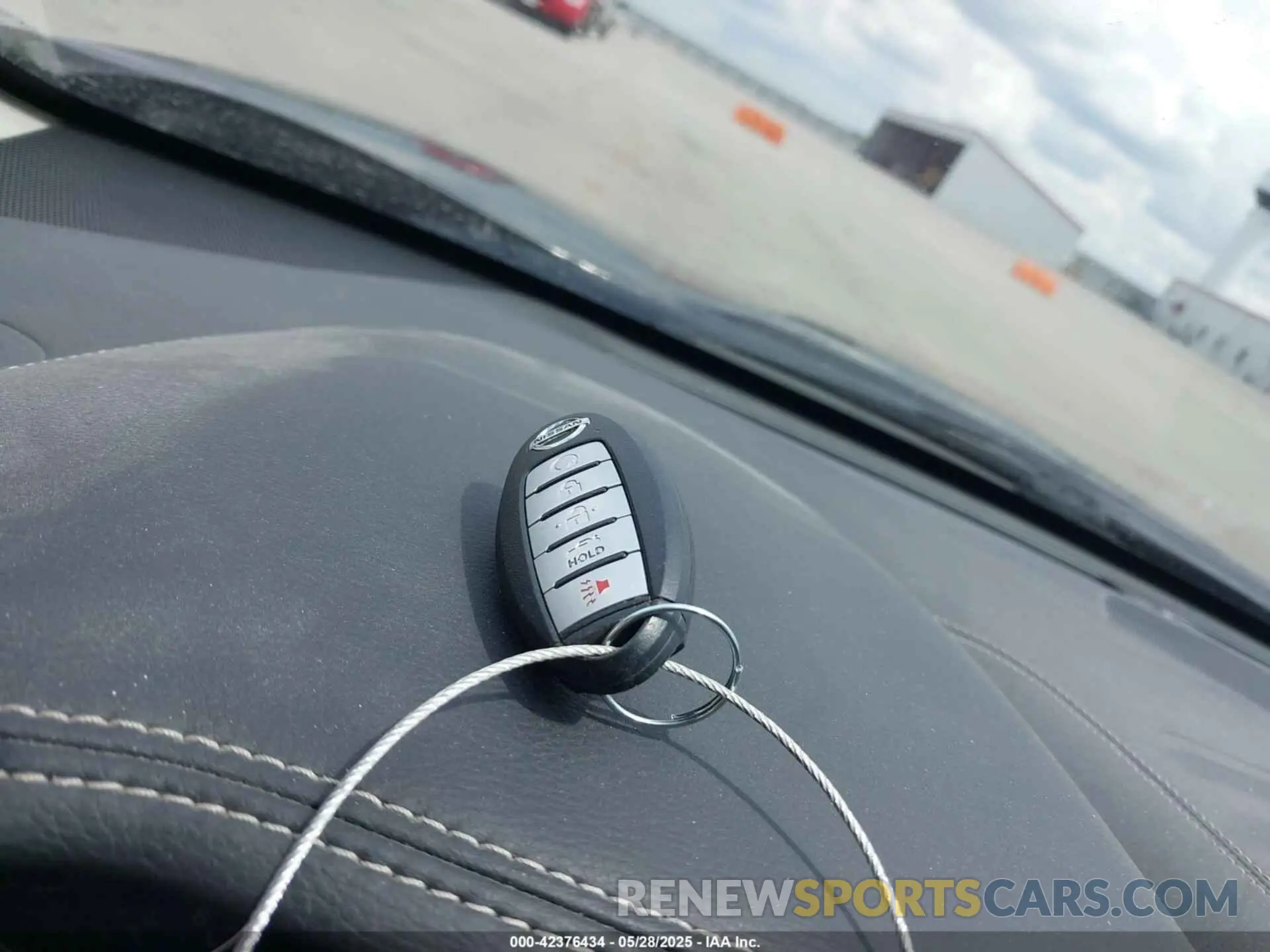 11 Photograph of a damaged car 1N4AA6AVXKC363881 NISSAN MAXIMA 2019