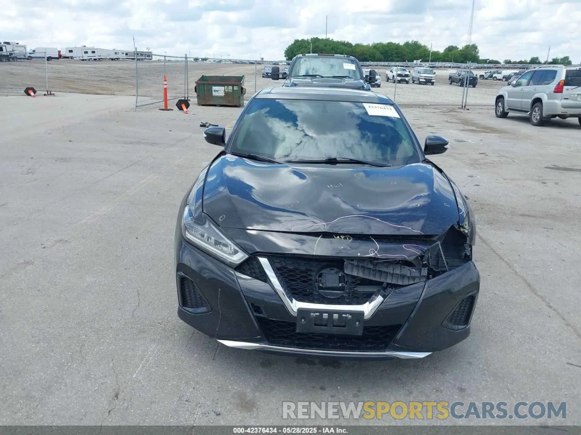 12 Photograph of a damaged car 1N4AA6AVXKC363881 NISSAN MAXIMA 2019