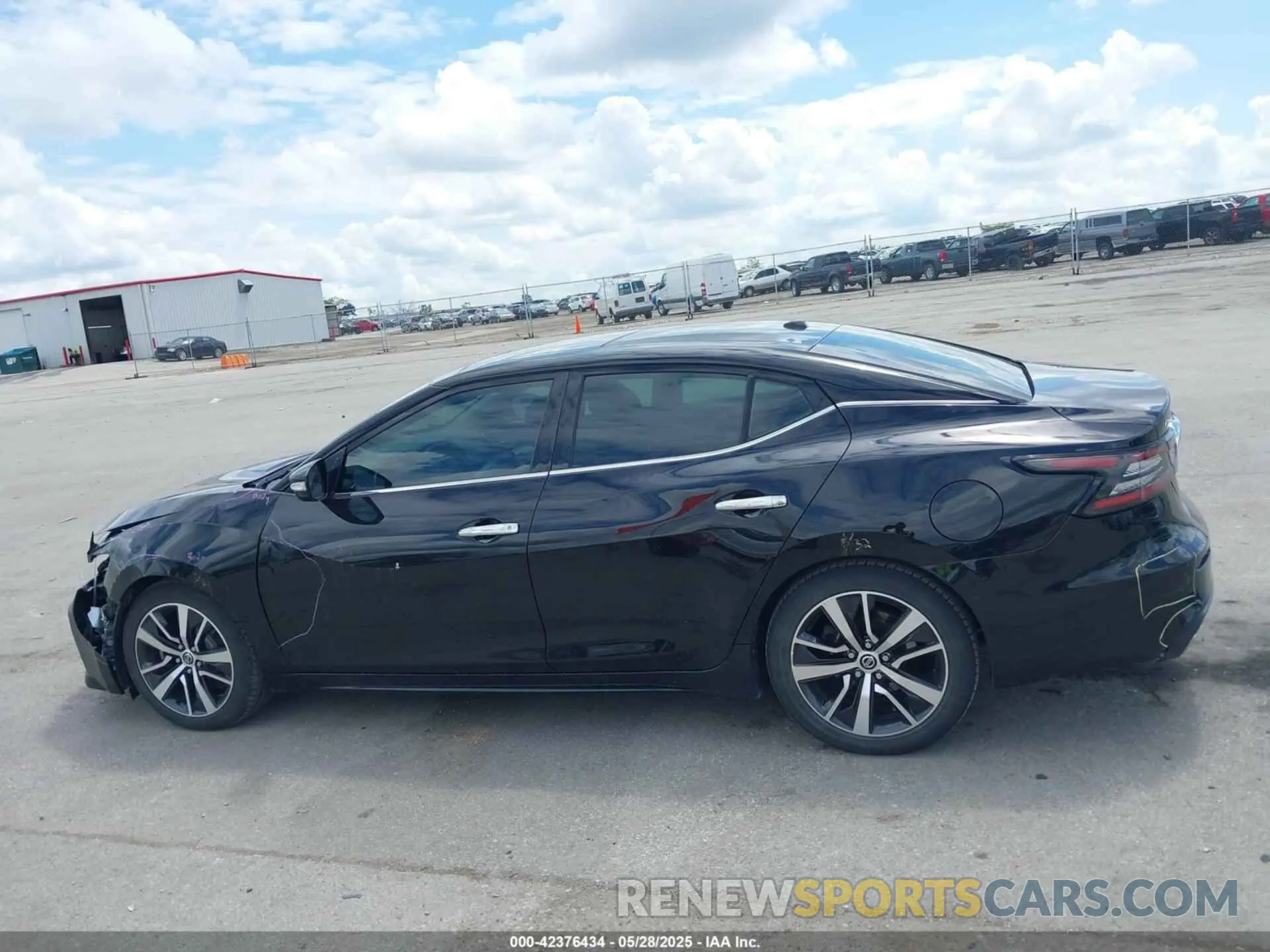 14 Photograph of a damaged car 1N4AA6AVXKC363881 NISSAN MAXIMA 2019