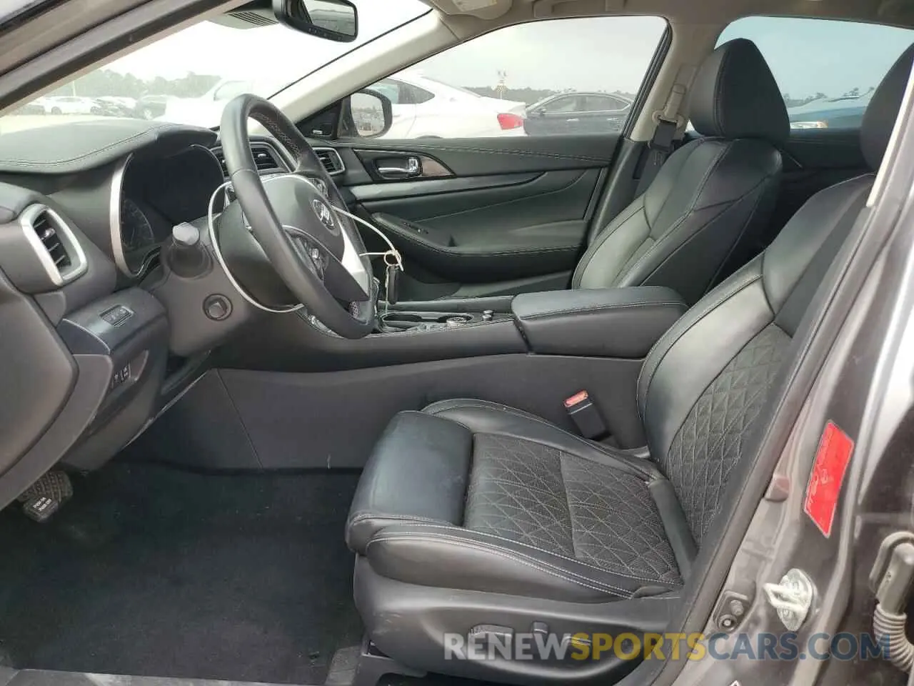 7 Photograph of a damaged car 1N4AA6AVXKC376310 NISSAN MAXIMA 2019