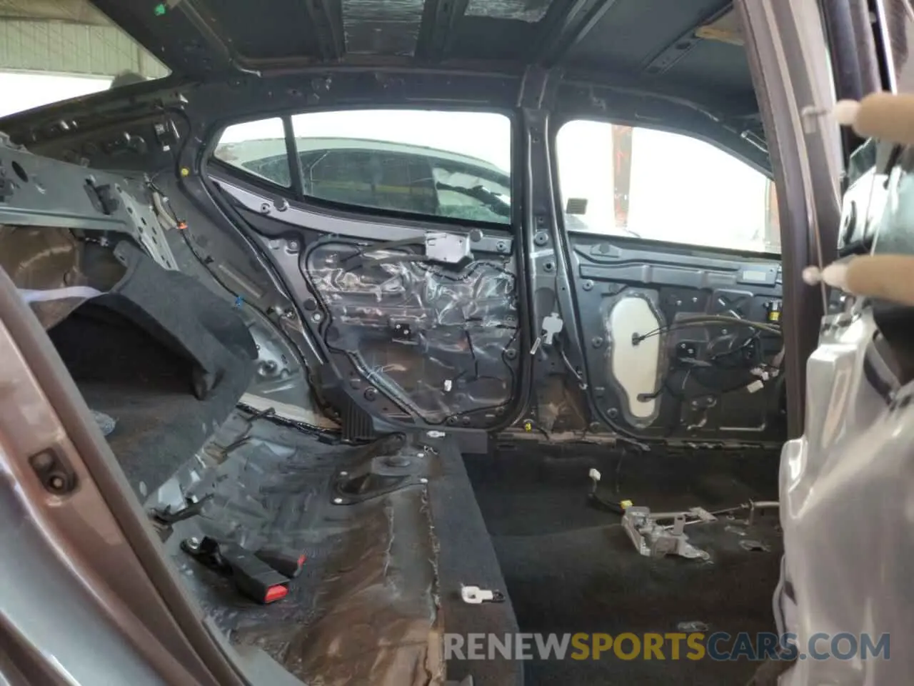 10 Photograph of a damaged car 1N4AA6BV6LC381259 NISSAN MAXIMA 2020