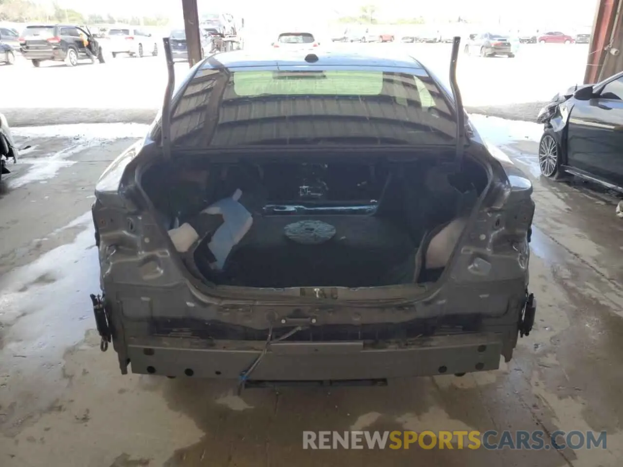 6 Photograph of a damaged car 1N4AA6BV6LC381259 NISSAN MAXIMA 2020
