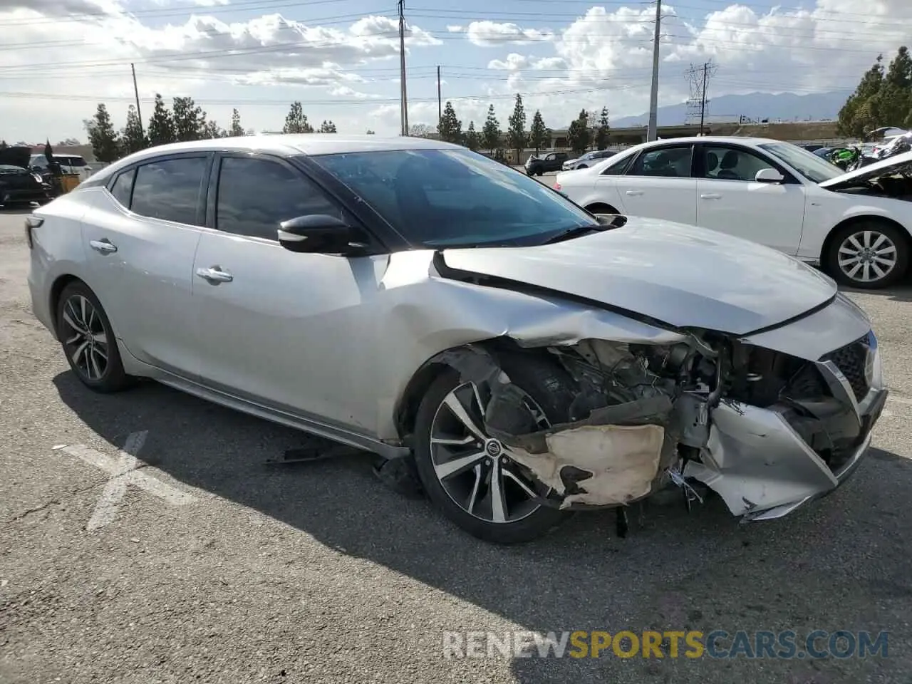 4 Photograph of a damaged car 1N4AA6CV0LC362060 NISSAN MAXIMA 2020