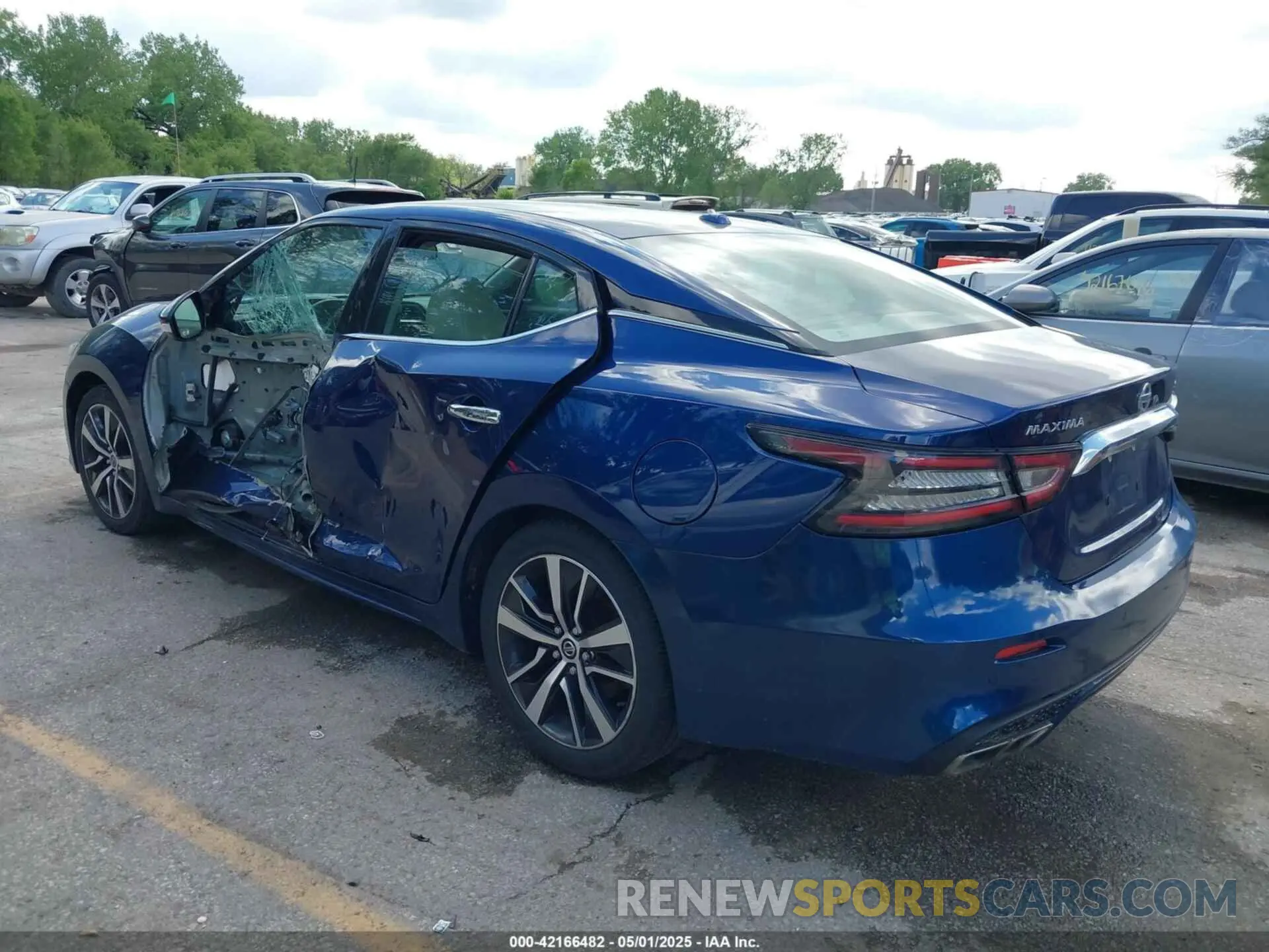 3 Photograph of a damaged car 1N4AA6CV0LC381465 NISSAN MAXIMA 2020