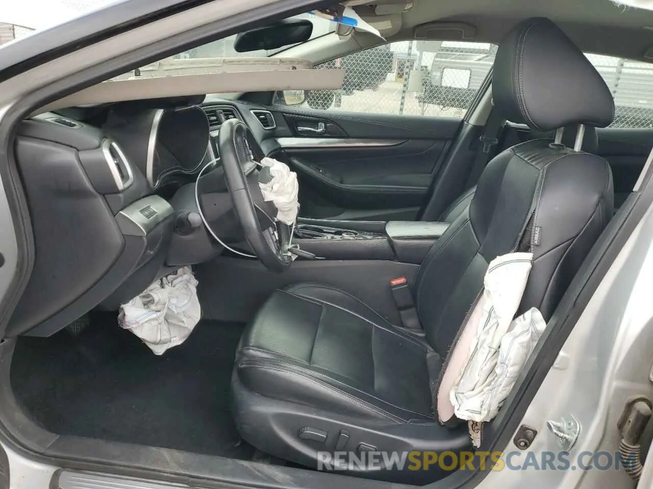 7 Photograph of a damaged car 1N4AA6CV1LC372970 NISSAN MAXIMA 2020
