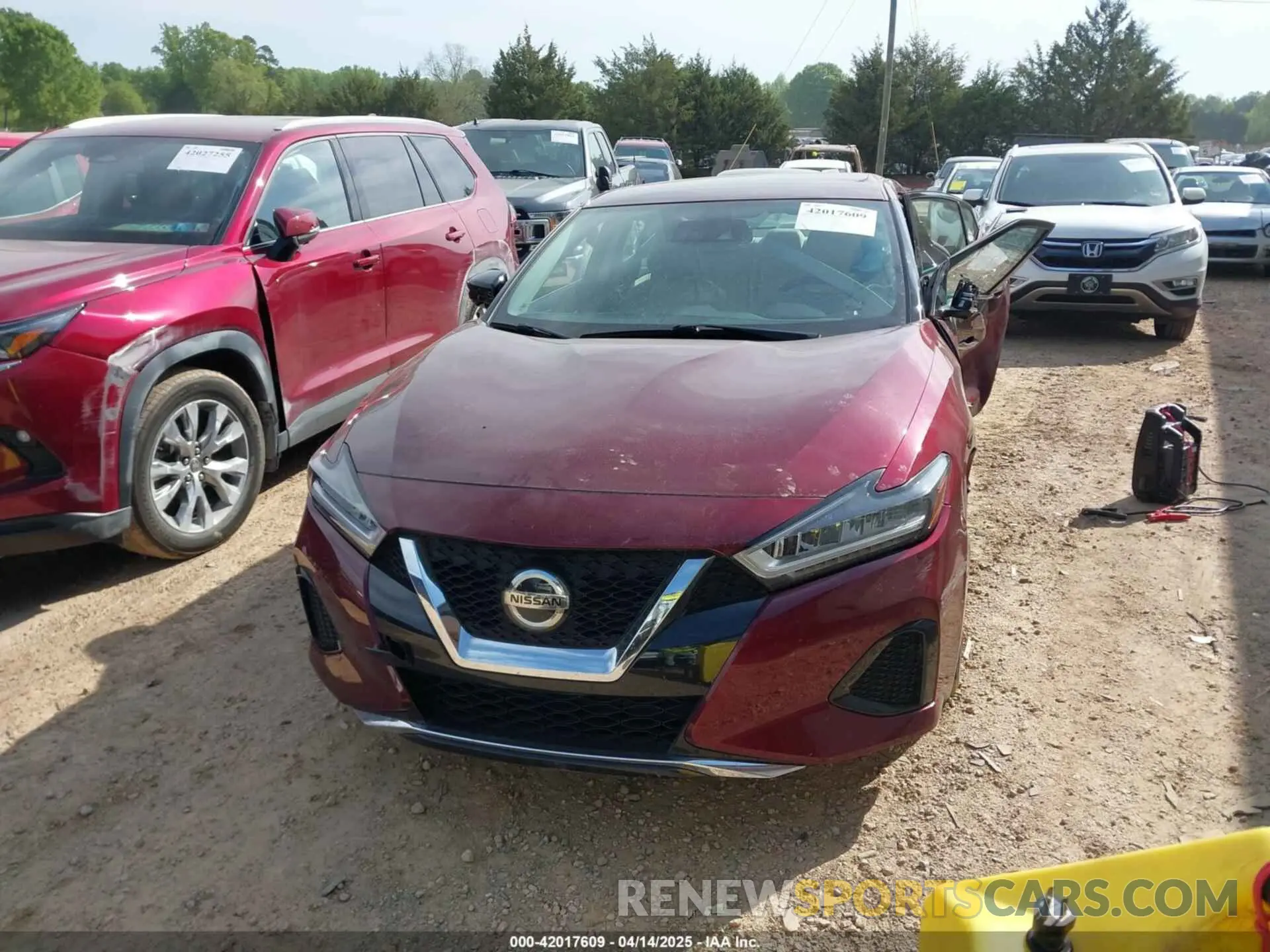12 Photograph of a damaged car 1N4AA6CV2LC375702 NISSAN MAXIMA 2020
