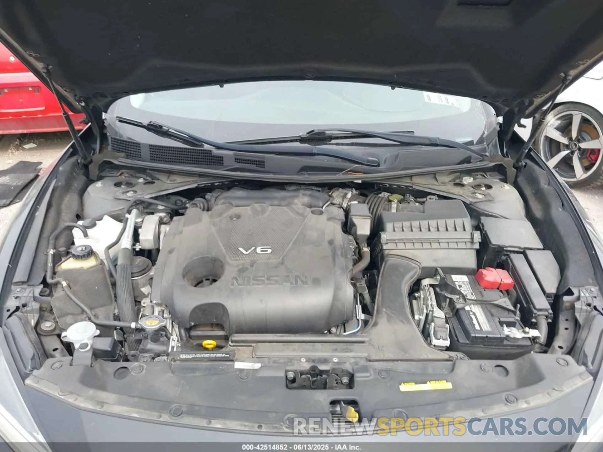 10 Photograph of a damaged car 1N4AA6CV3LC360108 NISSAN MAXIMA 2020